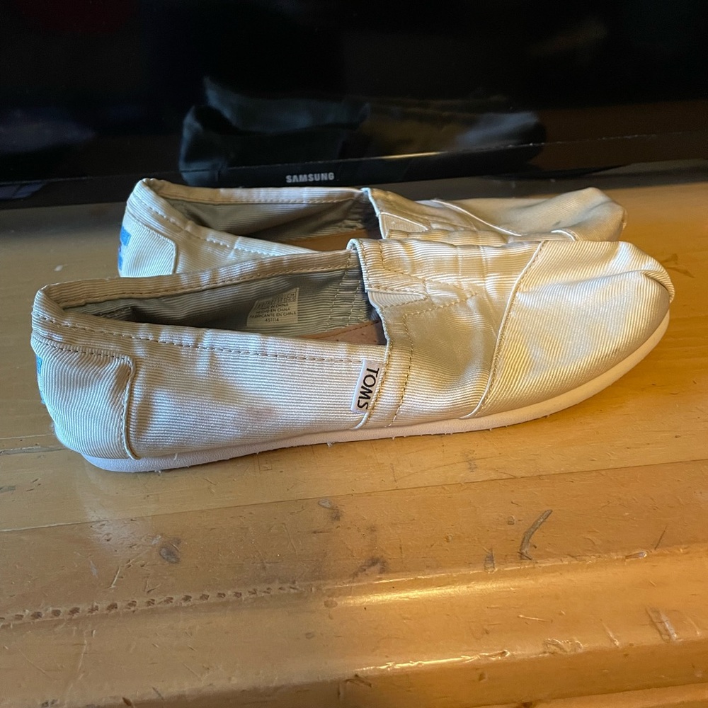 Satin pair of toms